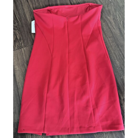 GUESS Women's Anya Straight neckline Strapless Party Bodycon Dress Red 14 - Picture 8 of 11